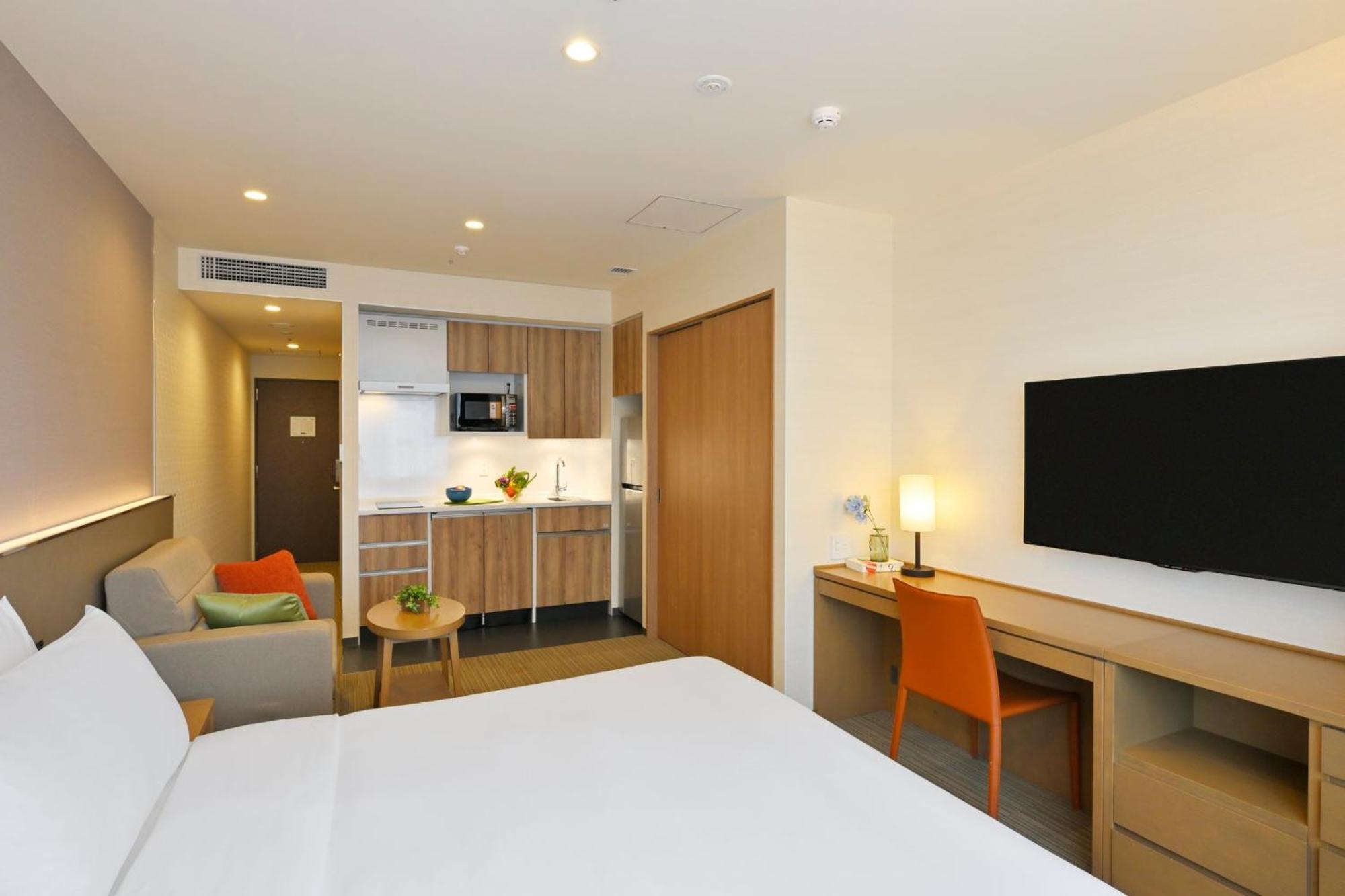 Holiday Inn & Suites Shin Osaka, An Ihg Hotel Exterior photo